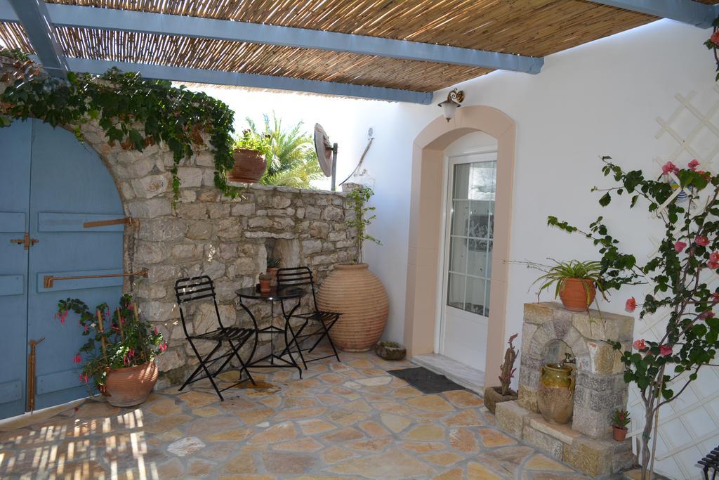 Volta Stonehouse Apartments Fratsia Buitenkant foto