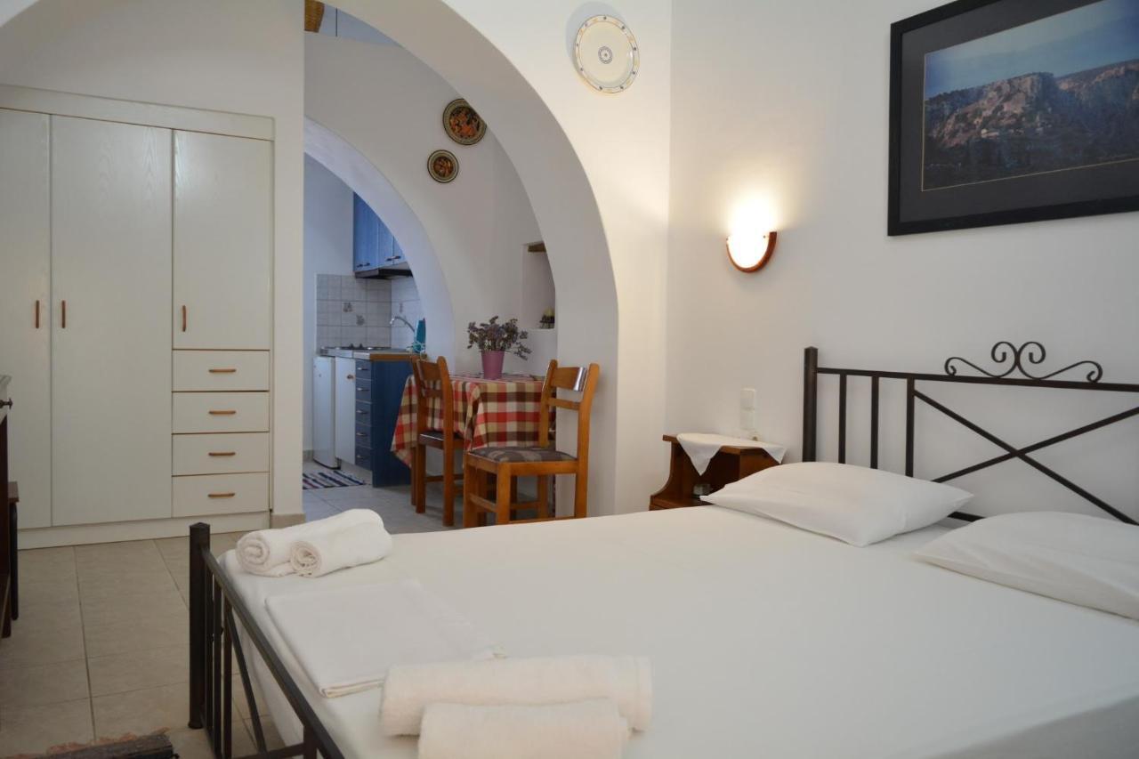 Volta Stonehouse Apartments Fratsia Buitenkant foto
